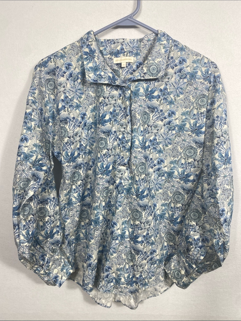ANN MASHBURN Tomboy Popover Blue Floral Button Blouse